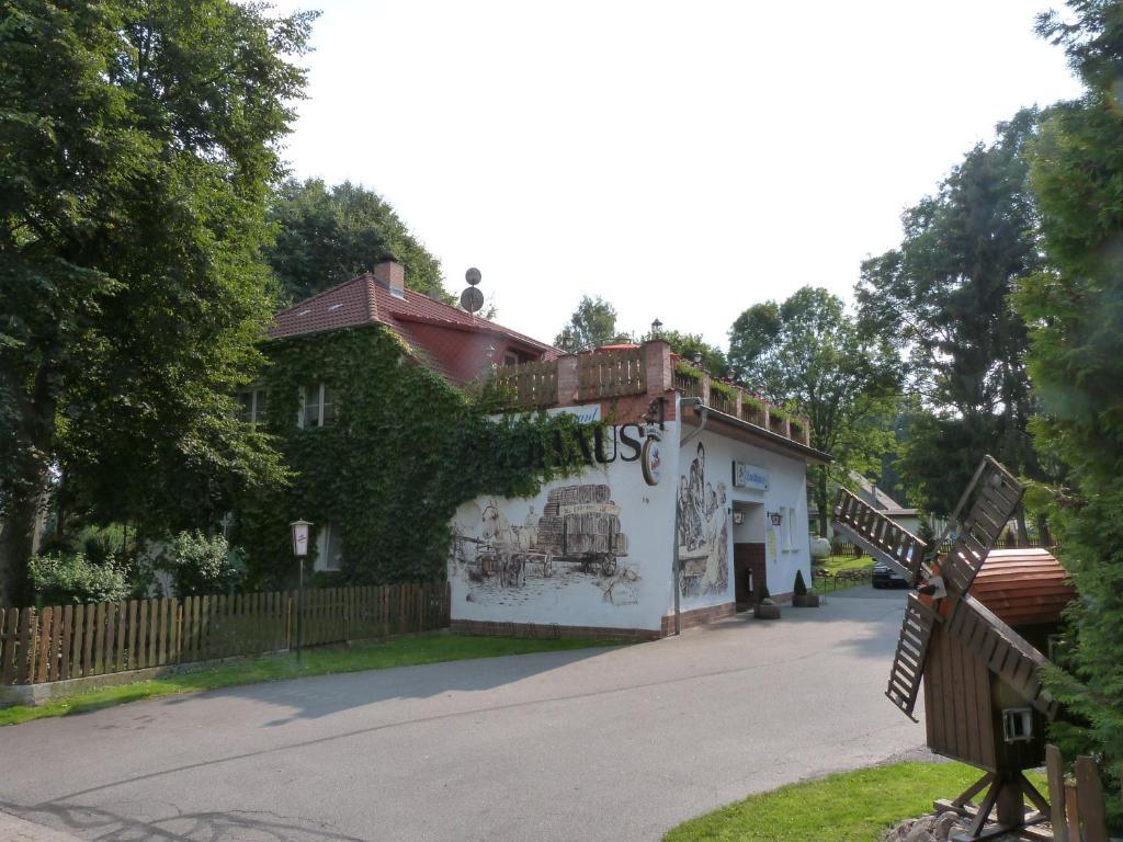 Hôtel Landhaus Dargelin à Behrenhoff Extérieur photo