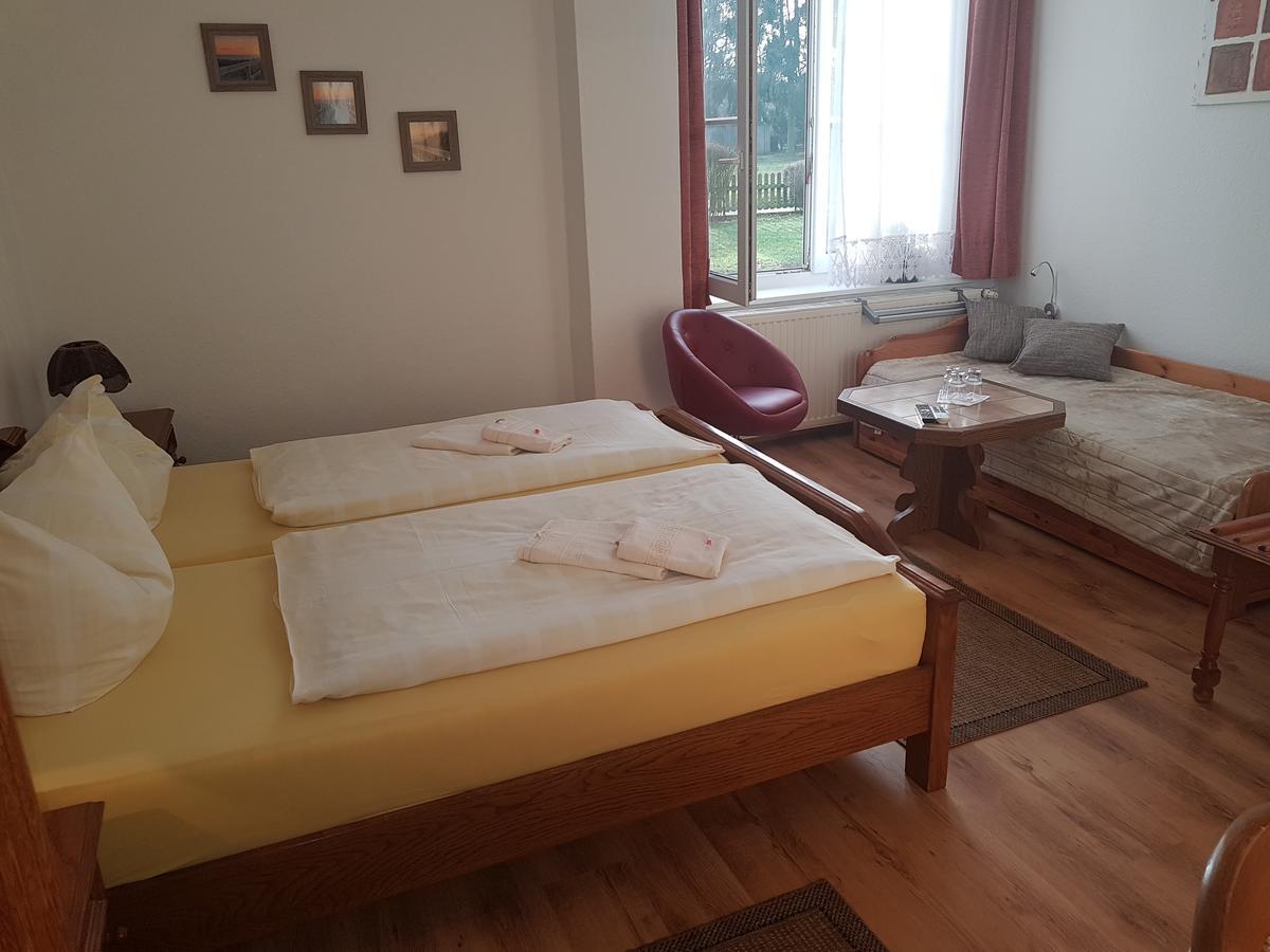 Hôtel Landhaus Dargelin à Behrenhoff Extérieur photo