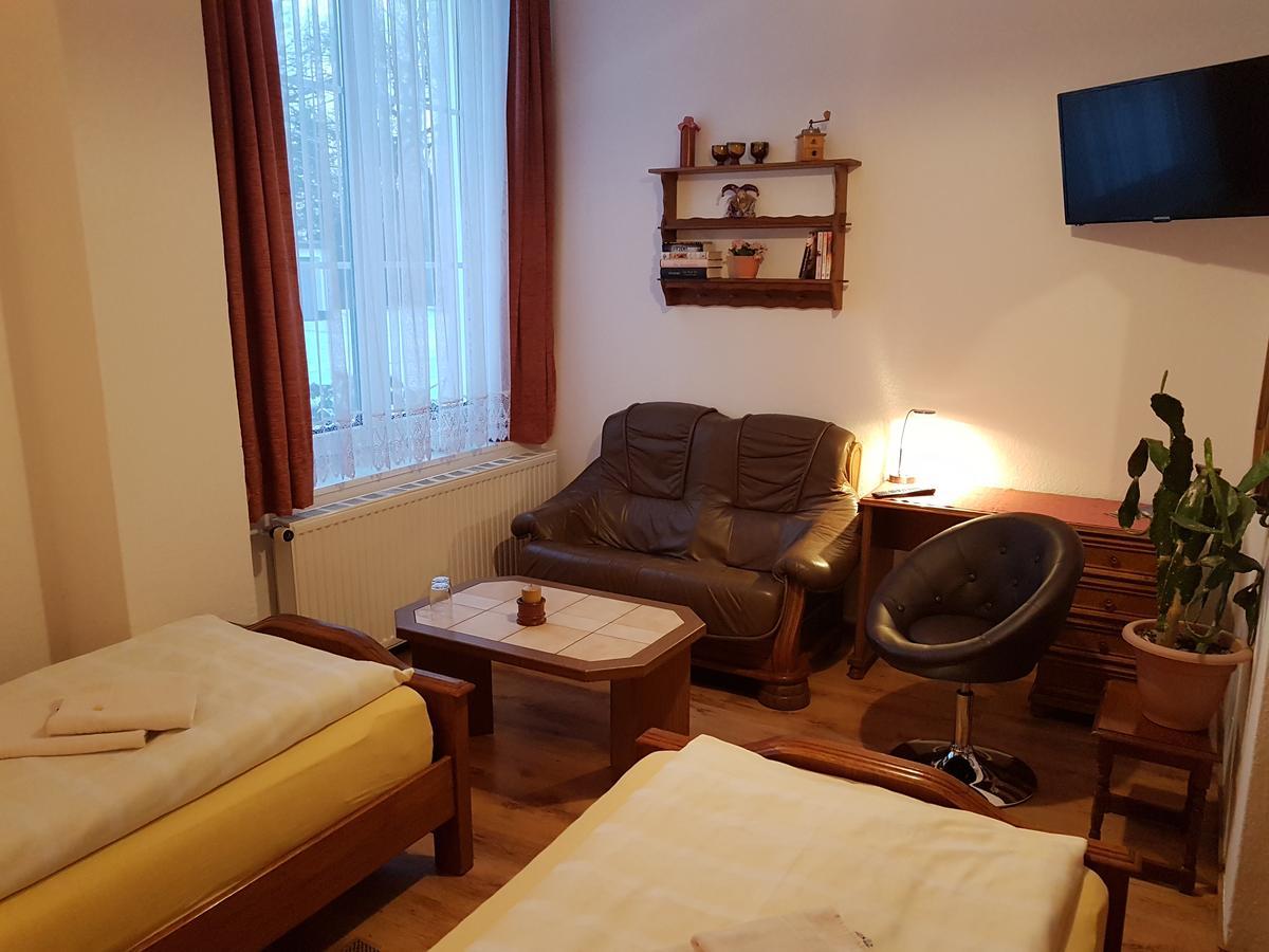 Hôtel Landhaus Dargelin à Behrenhoff Extérieur photo